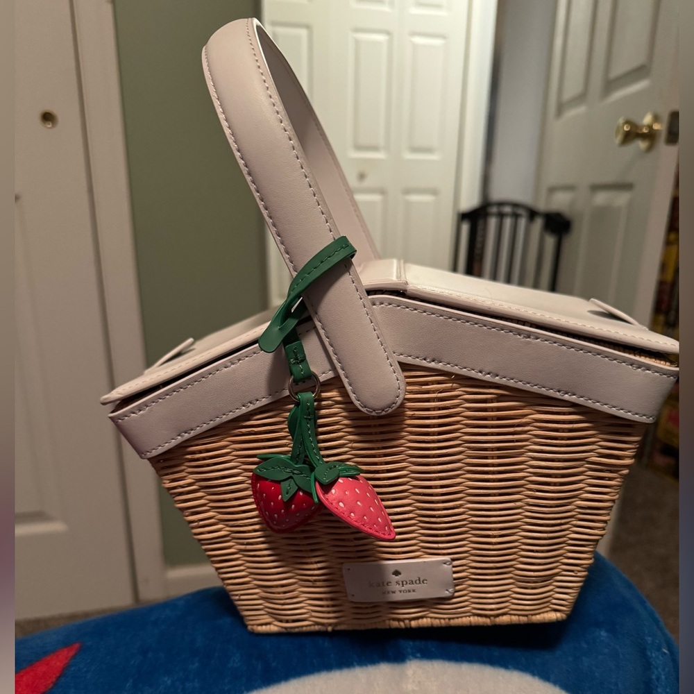 Brand new Kate Spade picnic basket bag